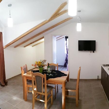 שיבניק Apartmani Marijana מראה חיצוני תמונה