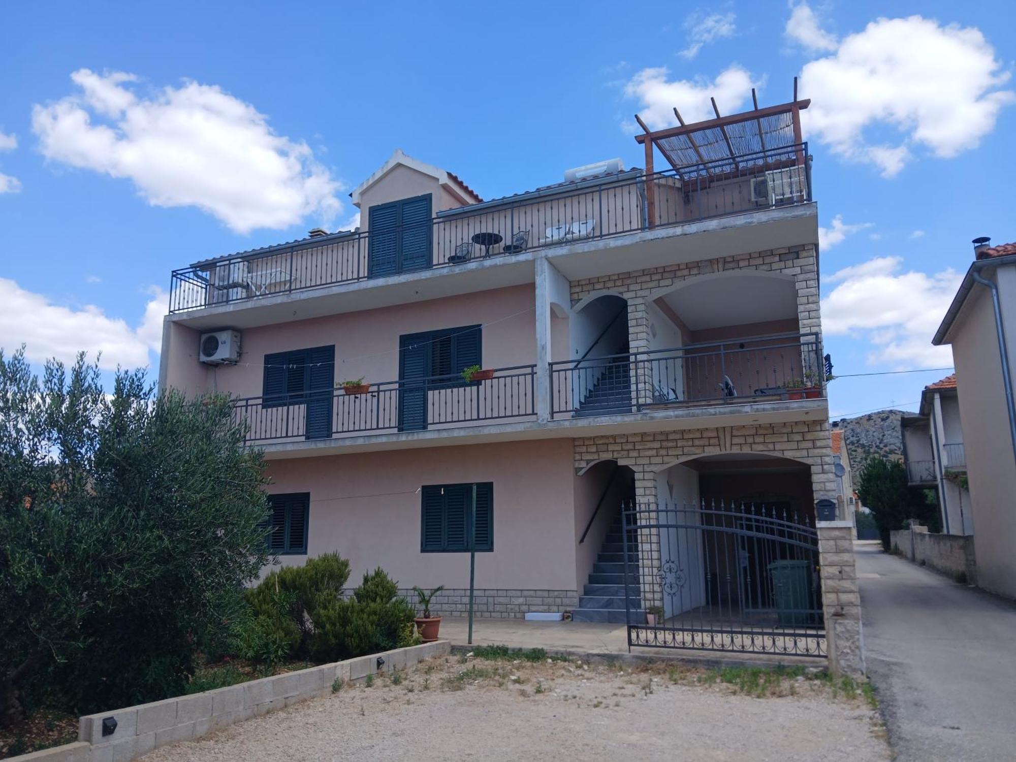 שיבניק Apartmani Marijana מראה חיצוני תמונה