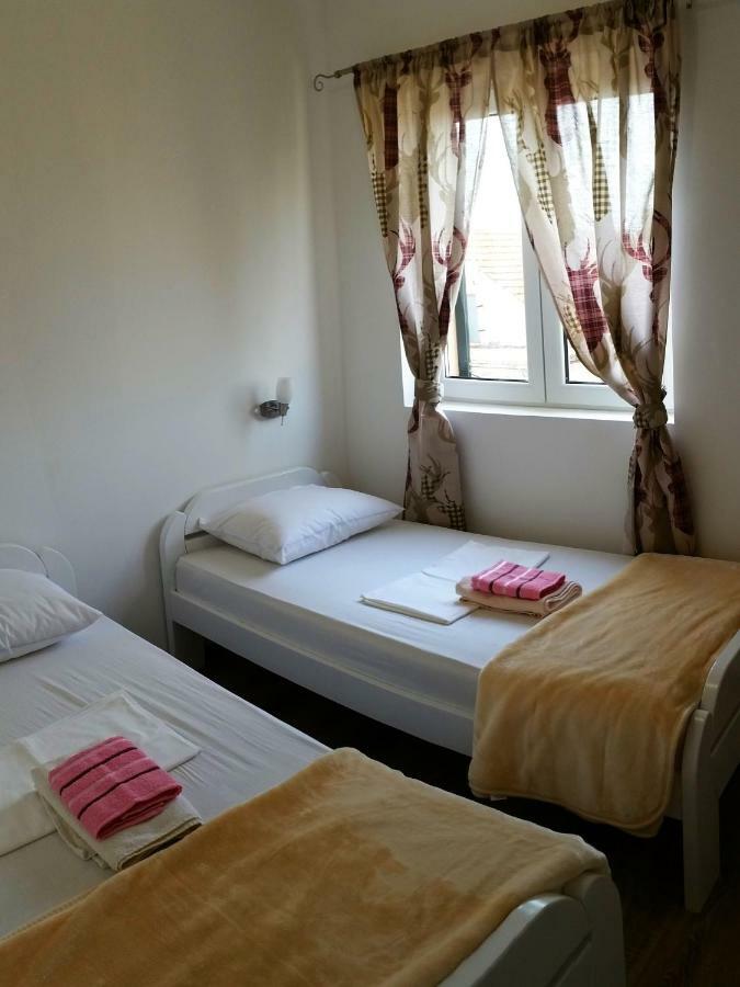 שיבניק Apartmani Marijana מראה חיצוני תמונה
