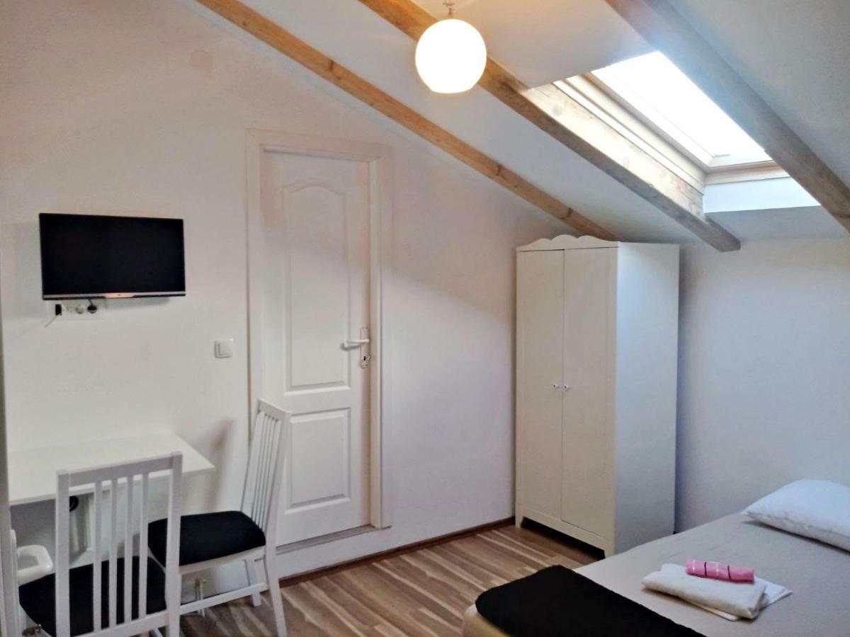 שיבניק Apartmani Marijana מראה חיצוני תמונה